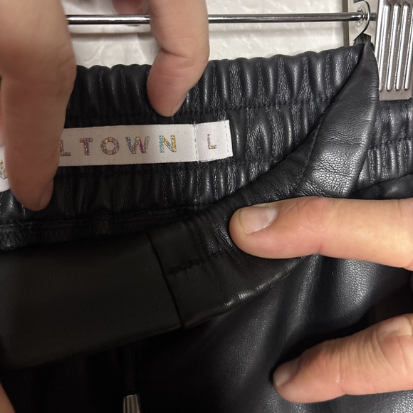 Tinseltown Black Faux Leather Mini Skirt with Drawstring Waist & Pockets, Size L - Picture 6 of 9